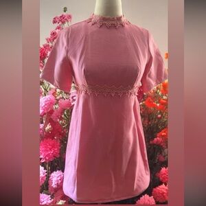 Pretty in pink mini dress with Sweet little train in the back with bowtie! Sz sm